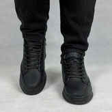 نیمبوت مردانه مدل کوبایی رنگ مشکی با طراحی شیک و کلاسیک، ساختهشده از چرم با زیره مقاوم، مناسب استایل رسمی و روزمره