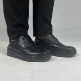 کفش طبی چرم مردانه مدل کلارک بندی رنگ مشکی، با طراحی کلاسیک و کفی نرم، مناسب استفاده رسمی و روزمره، ساختهشده از چرم طبیعی بادوام