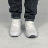 نایک زوم مردانه، کفش ورزشی سفید، مناسب دویدن و استفاده روزمره