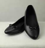 کالج زنانه ساده رنگ عسلی، نمای کامل کفش